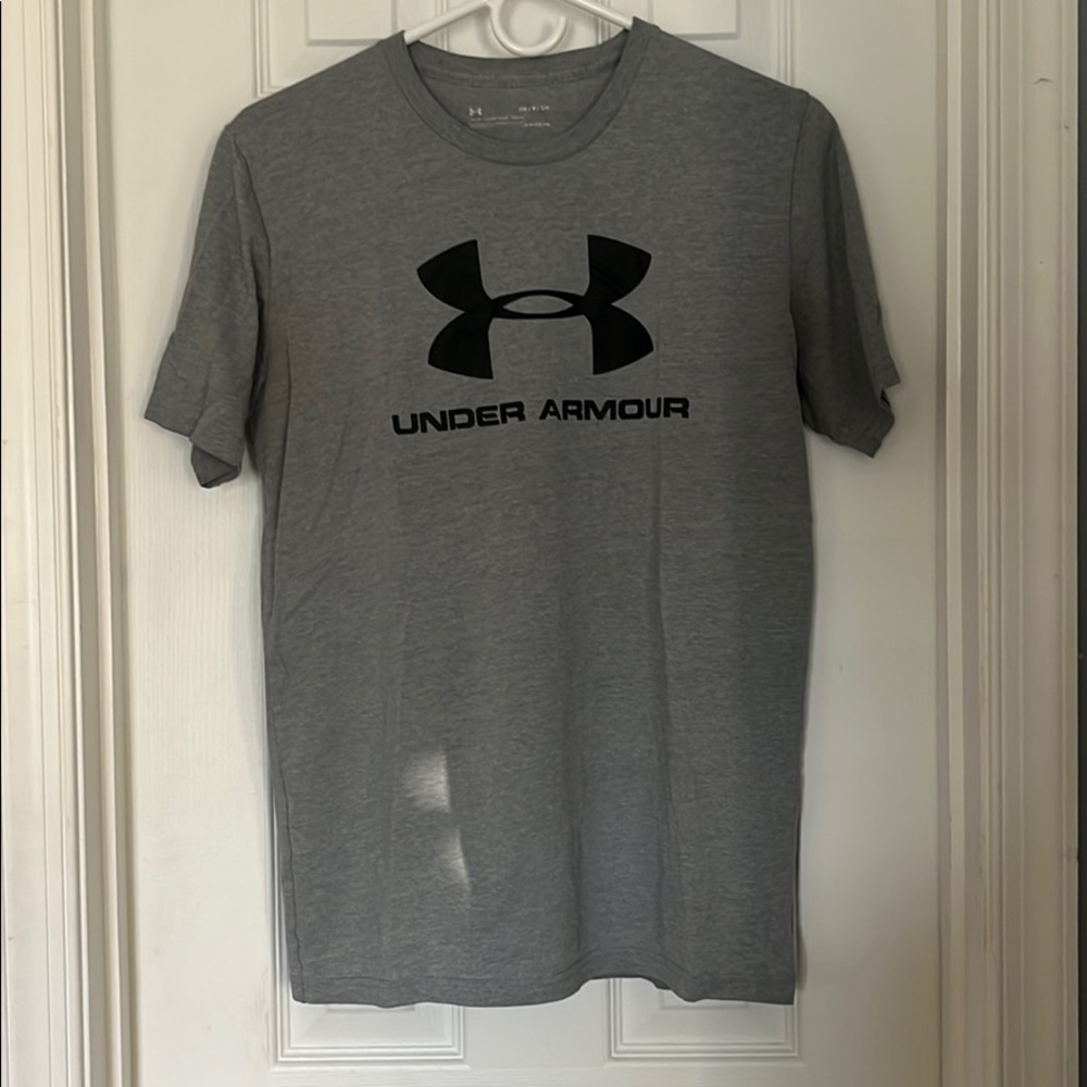 Under Armor Tshirt